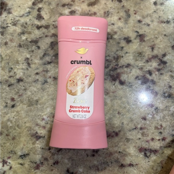 Crumbl x Dove bundle of 2 hand soap & deodorant Brand new Strawberry - Picture 2 of 2